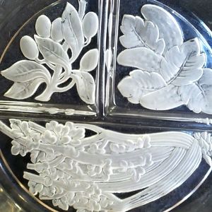 Crystal 7 1/2 inch 3 section serving plate